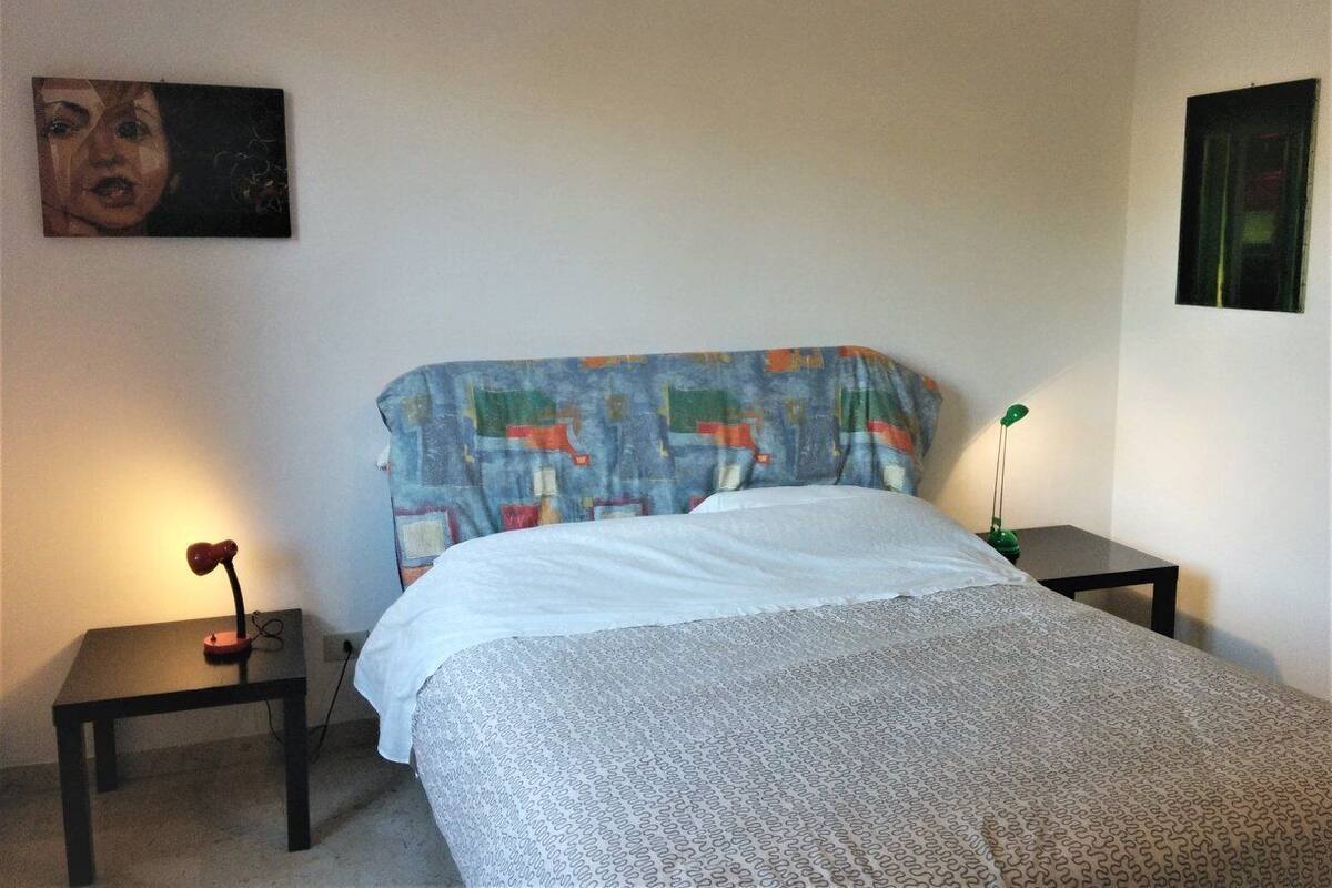 Decoración personalizada, muebles diferentes y wifi gratis