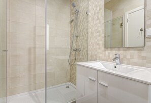 Comfort-Suite, 2 Einzelbetten, eigenes Bad (203) | Badezimmer