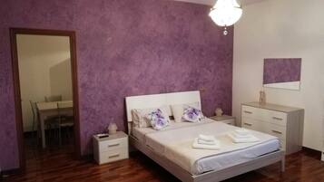 Superior Double Room | In-room safe, individually decorated, individually furnished