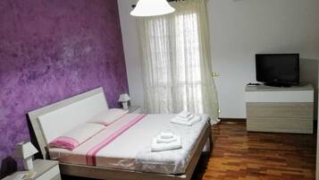 Double Room | In-room safe, individually decorated, individually furnished