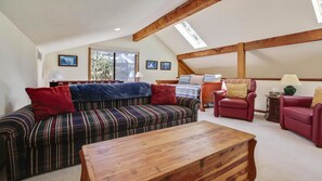 Loft, 3 Bedrooms, Fireplace (Free SHARC Pass, Lift Ticket Discount) | 3 bedrooms, free WiFi, bed sheets