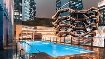 Piscine couverte, piscine extérieure (ouverte en saison)