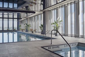 Piscine couverte, piscine extérieure (ouverte en saison)