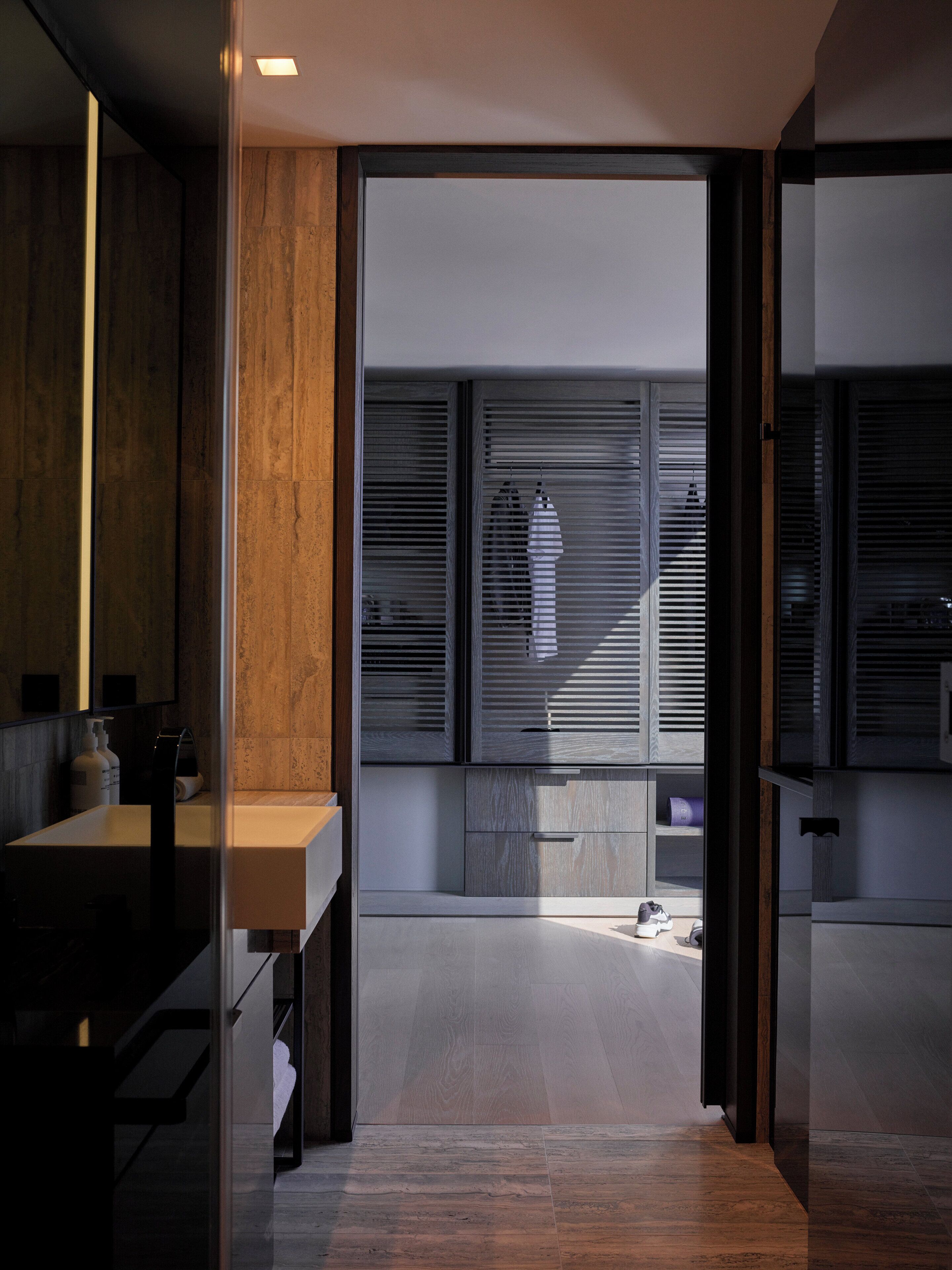 Egyptian cotton sheets, premium bedding, down comforters, pillowtop beds