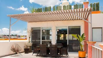 Grand studio suite, 1 slaapkamer, terras | Terras