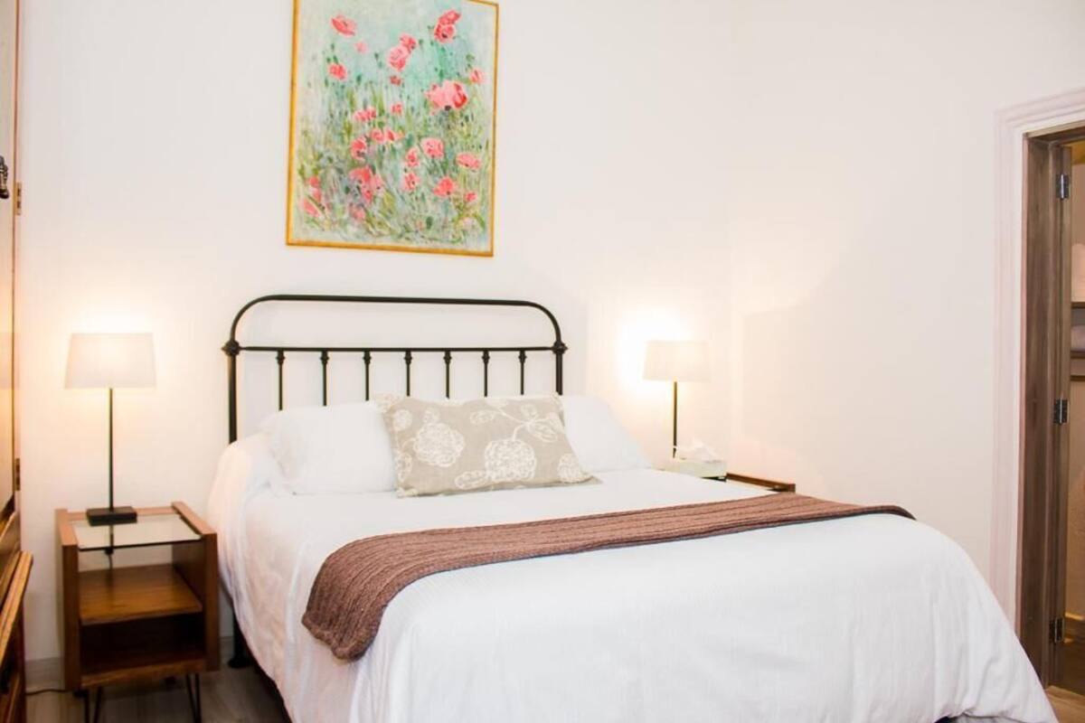Egyptian cotton sheets, premium bedding, down duvets, pillow-top beds