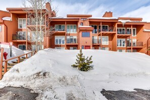 Residents enjoy balconies with outdoor space.