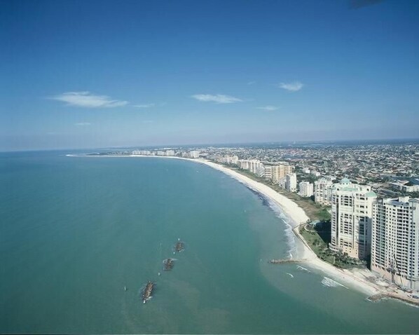 Beach - Trendy-Cute and comfortable Condo (Marco Island)