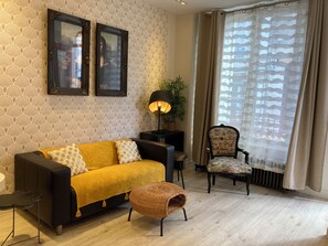 TV, DVD player, books