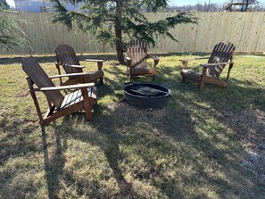 Property grounds - Hot Tub, Campfire Ring, Convenient Location, Large Groups!! (Harpers Ferry)