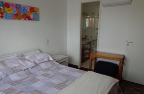3 bedrooms, iron/ironing board, WiFi, bed sheets - CURITIBA-HOUSE WITH GARAGE, IN GATE CONDOMINIUM. (CURITIBA)