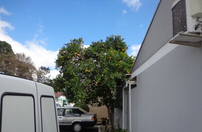 CURITIBA-HOUSE WITH GARAGE, IN GATE CONDOMINIUM.