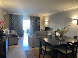 Smart TV, books - Rental apartment Alvor vila da Praia (ALVOR)