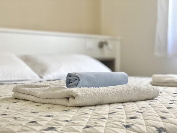 1 bedroom, in-room safe, free WiFi, bed sheets