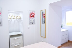 1 camera, accesso a Internet, lenzuola