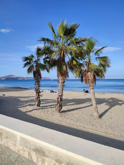 Apartment first line beach Calpe, Costa Blanca. License VT-483977-A