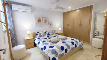 2 chambres, fer et planche Ă repasser, Wi-Fi gratuit, draps fournis