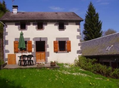 Country Cottage / Gite - PONTGIBAUD