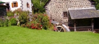 Country Cottage / Gite - PONTGIBAUD