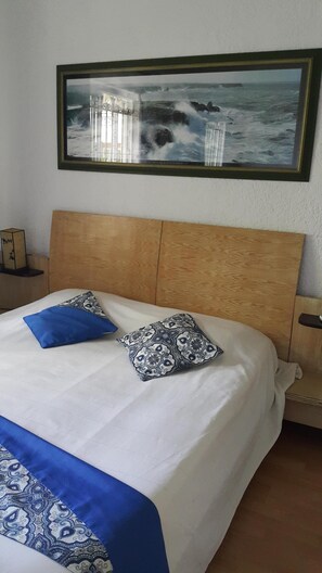 2 bedrooms, in-room safe, iron/ironing board, WiFi