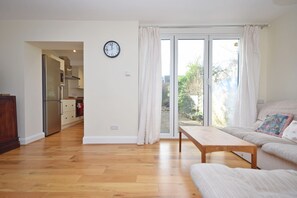 スマートテレビ、DVD プレーヤー