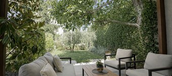 Medulin -Stylish 3-room apartment, quiet location, private garden, 300m from the sea