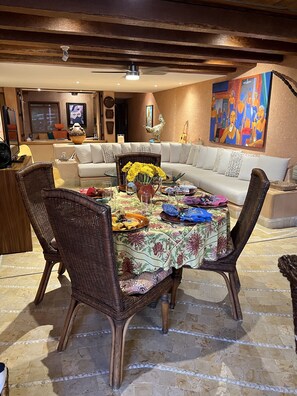 تناول الطعام