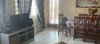 superb villa with parking and caretaker on site.