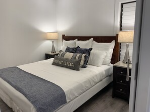 1 chambre, coffres-forts dans les chambres, fer et planche à repasser