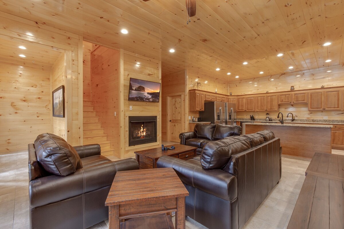 Photo 58 of Smoky Mountain Splash | Groups Welcome, Pool, Hot Tub+ Game Room