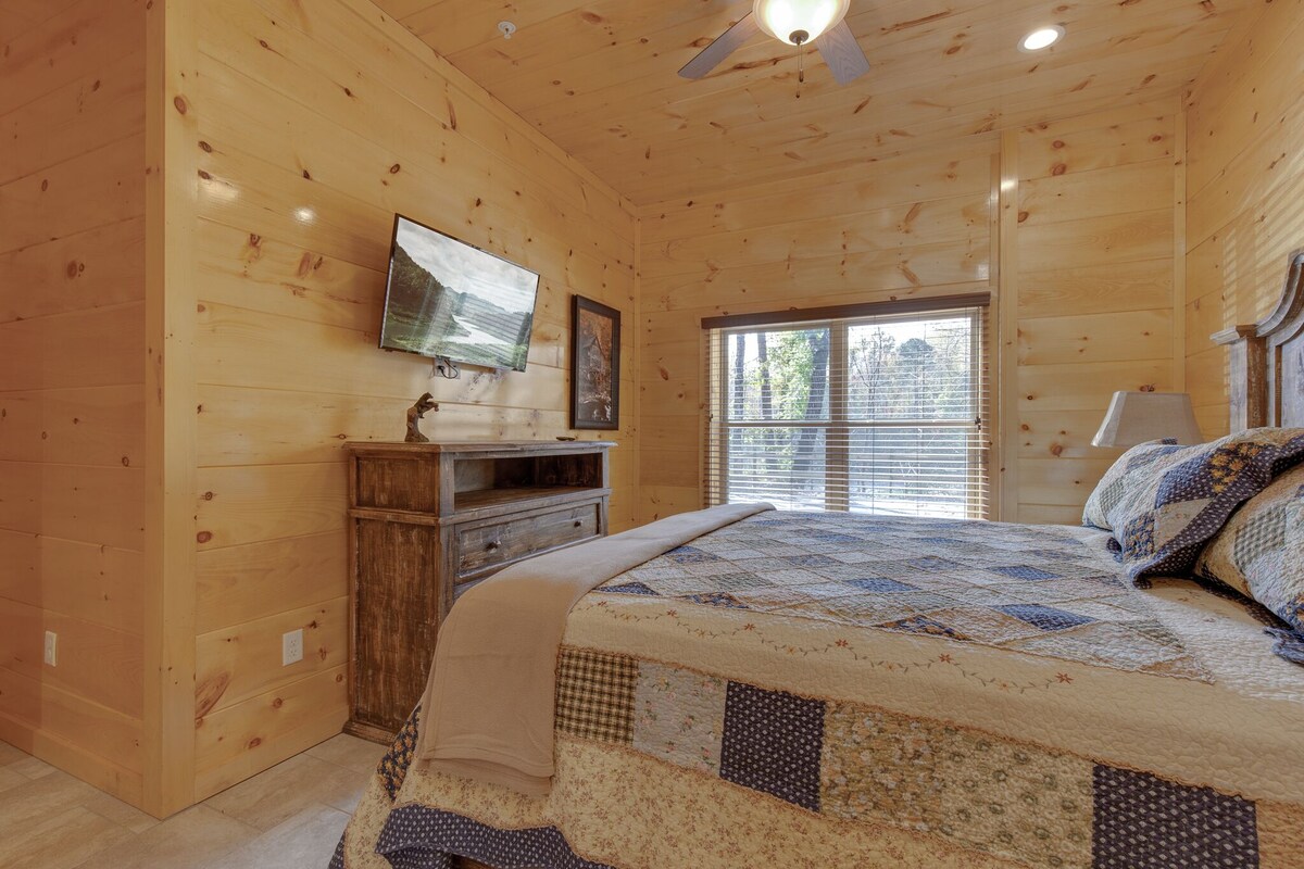 Photo 74 of Smoky Mountain Splash | Groups Welcome, Pool, Hot Tub+ Game Room