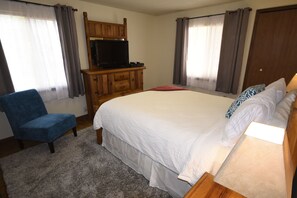 3 bedrooms, iron/ironing board, travel cot, free WiFi