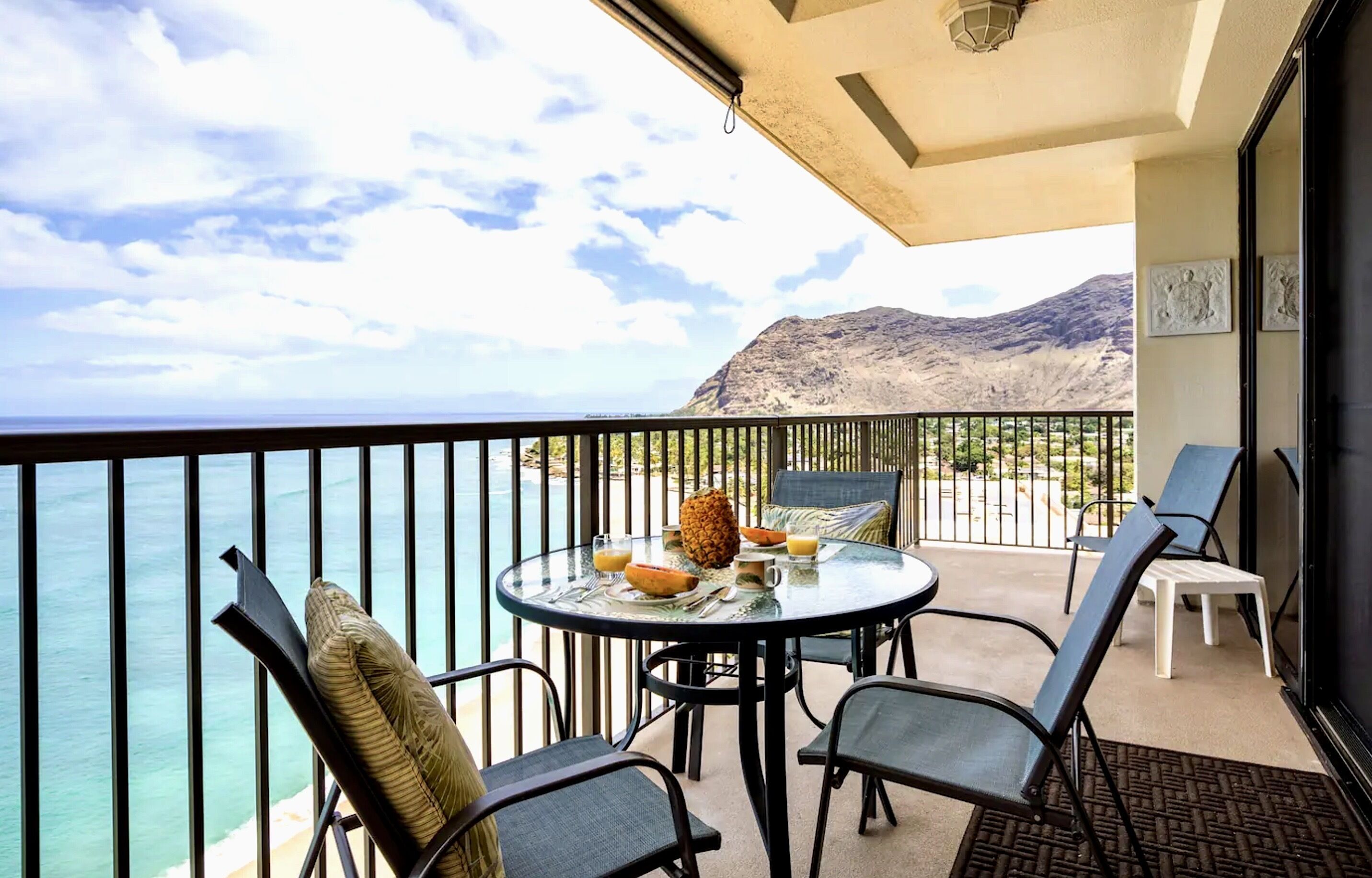 Oceanfront Corner unit Condo , Hawaiian Princess 