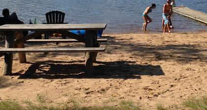 PRIVATE BEACH RIGHTS on MIRROR LAKE, walk to main st. Lake Placid, hot tub!