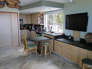 Fridge, microwave, oven, stovetop - Beachfront 1-bedroom corner condo on Kameole Beach II, with two ocean views. (Kihei)