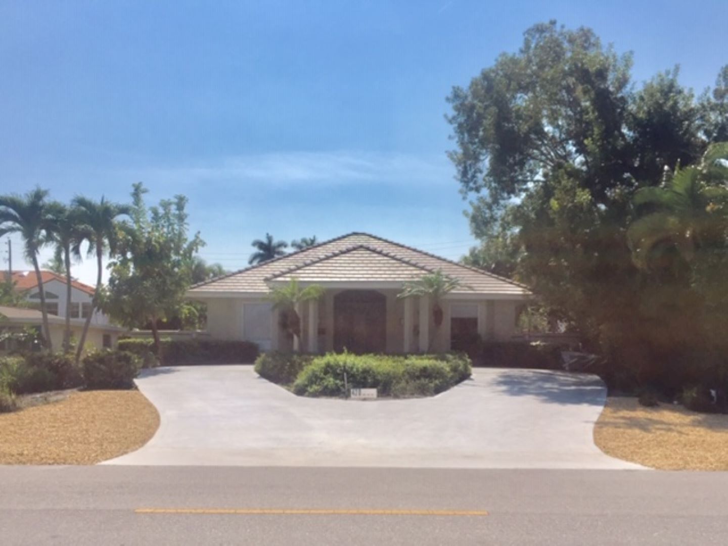 Spectacular  Naples 3 BR Home 4 Blocks To The Gulf, Plus In Ground Pool!