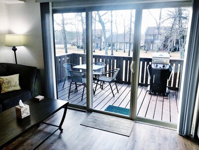 🌟Updated Fairfield Glade Condo 🌟w/King Size bed, pet friendly, Wifi, & more!