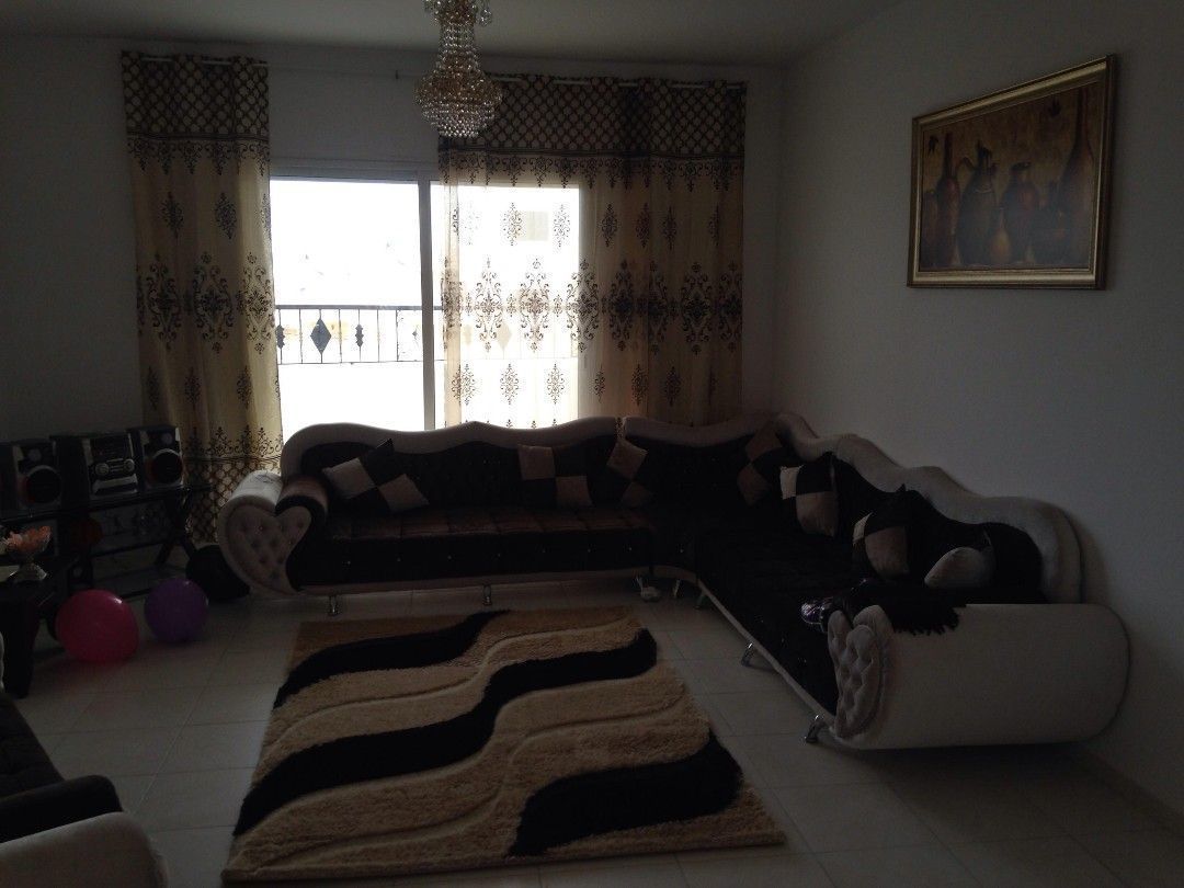 Family Apartment, Multiple Beds, Non Smoking | Living room | Flat-screen TV