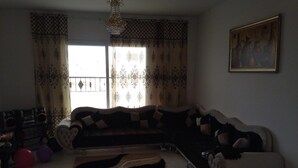 Apartemen Keluarga, Beberapa Tempat Tidur, Bebas Asap Rokok | Ruang keluarga | TV layar datar