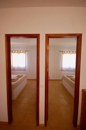 Minibar, desk, iron/ironing board, free WiFi - Villa Maris Ecolodge (Maio)