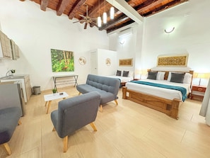 Comfort Studio Suite, Multiple Beds, Ground Floor | Minibar, in-room safe, individually decorated, individually furnished - Hotel AT THE PARK (Cartagena)