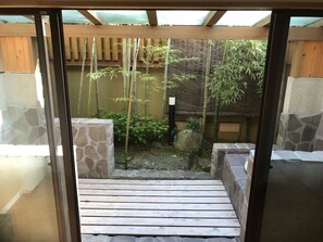 Traditional-Vierbettzimmer (Japanese Style, with Open-air Bath)
