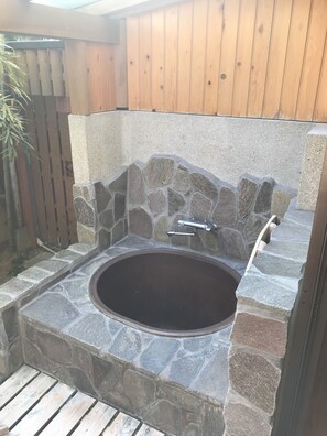 Japanese Style Quadruple Room with Open-air Bath | Deep-soaking bathtub - Ritouen (Ureshino)