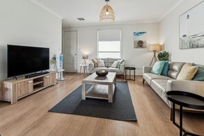 Téléviseur connecté, lecteur de DVD