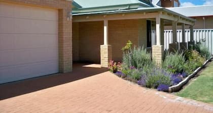 Dunsborough  - bring your pooch - check out our midweek special