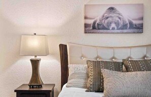 4 bedrooms, hypo-allergenic bedding, in-room safe, desk