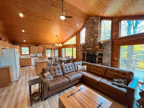 Cozy Cabin Near Crystal Mountain: Skiing,