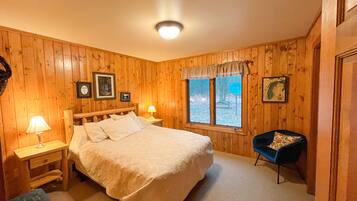 6 bedrooms, iron/ironing board, free WiFi, bed sheets