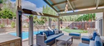 Charmerende Encinitas Escape! POOL / HOT TUB / BBQ