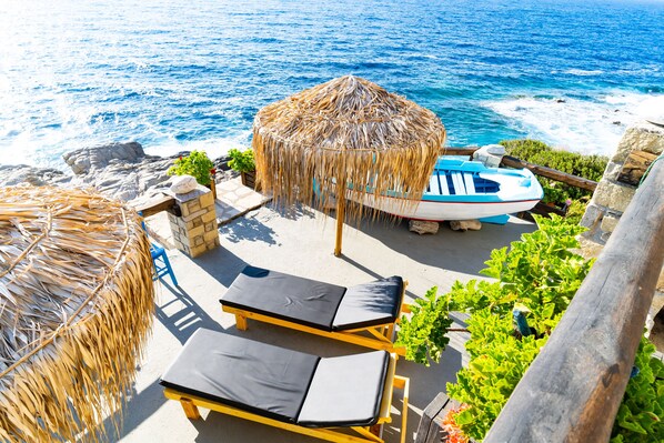 Property grounds - Ikarian Endless Blue: Positive Aegean Energy for Your Soul. (Nanouras Ikaria)